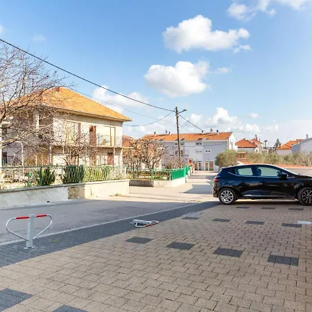 Modern In With Garden * Zadar